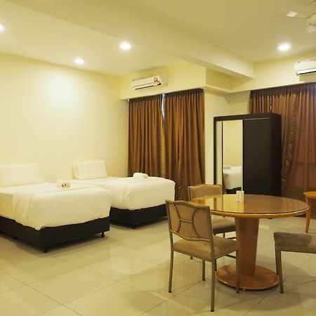 Premier Times International Hotel Seri Kembangan Zewnętrze zdjęcie