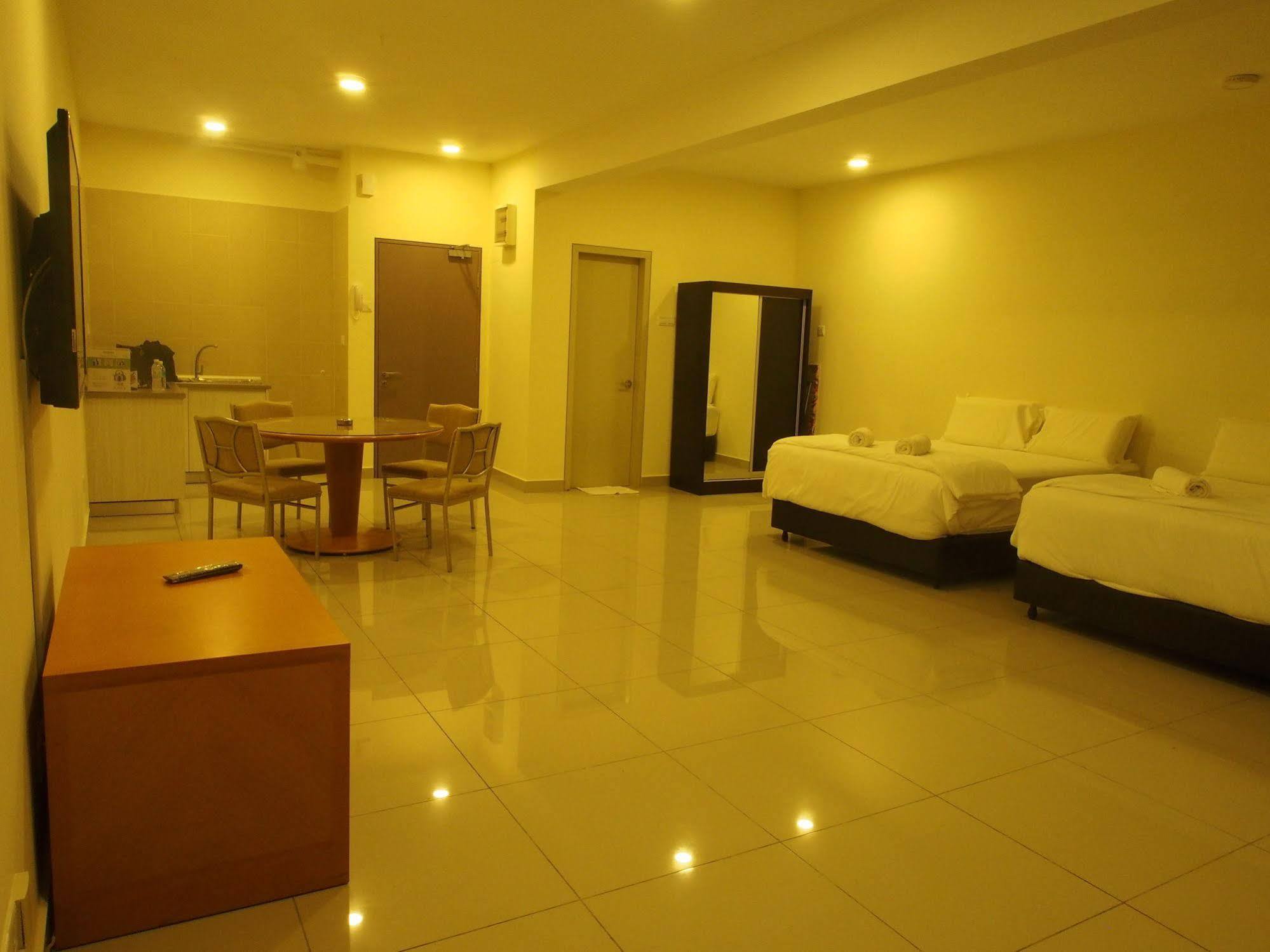 Premier Times International Hotel Seri Kembangan Zewnętrze zdjęcie