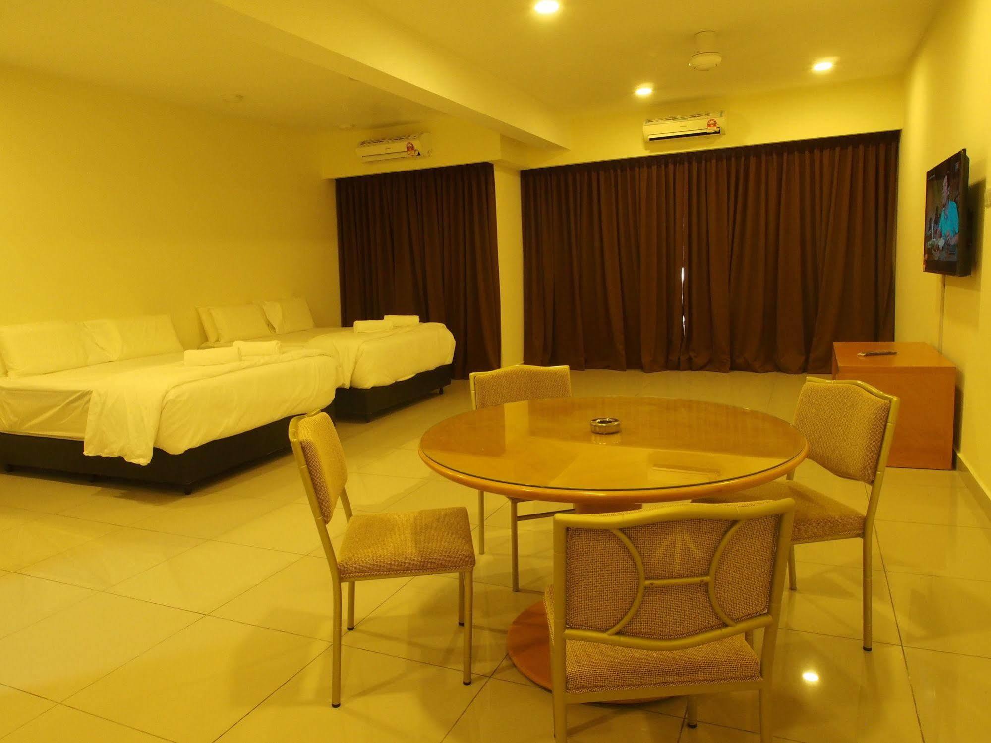 Premier Times International Hotel Seri Kembangan Zewnętrze zdjęcie