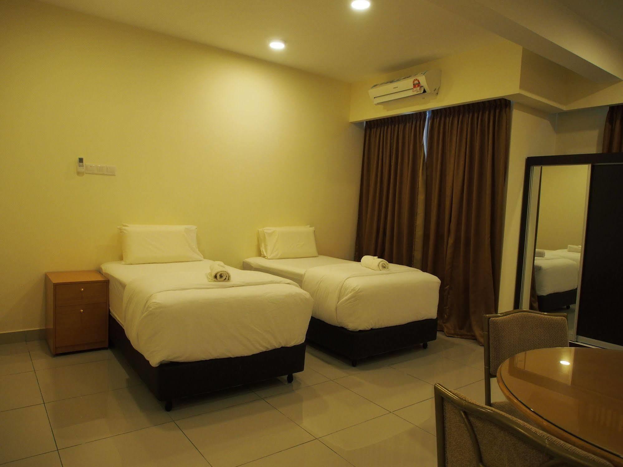 Premier Times International Hotel Seri Kembangan Zewnętrze zdjęcie