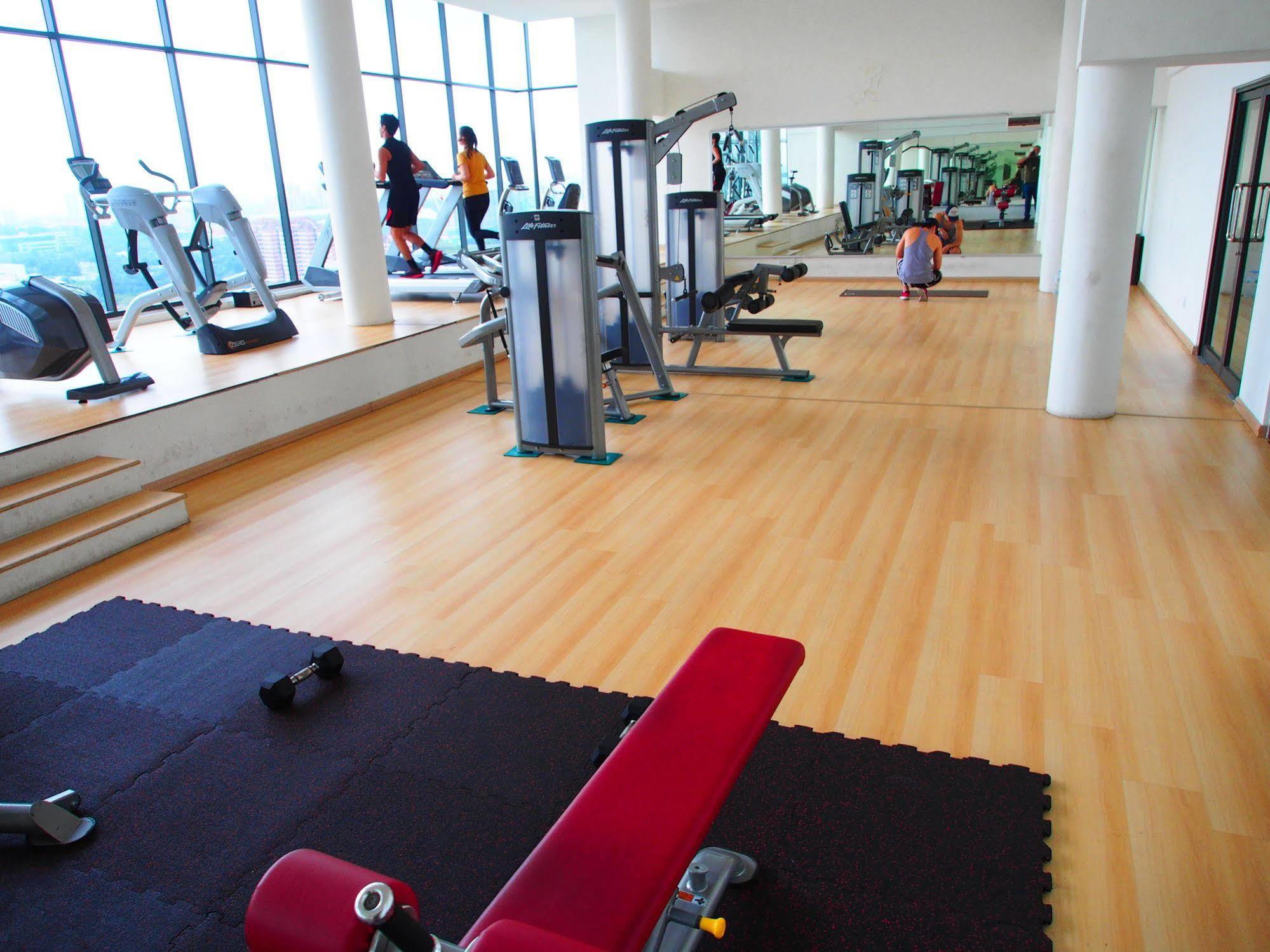 Premier Times International Hotel Seri Kembangan Zewnętrze zdjęcie